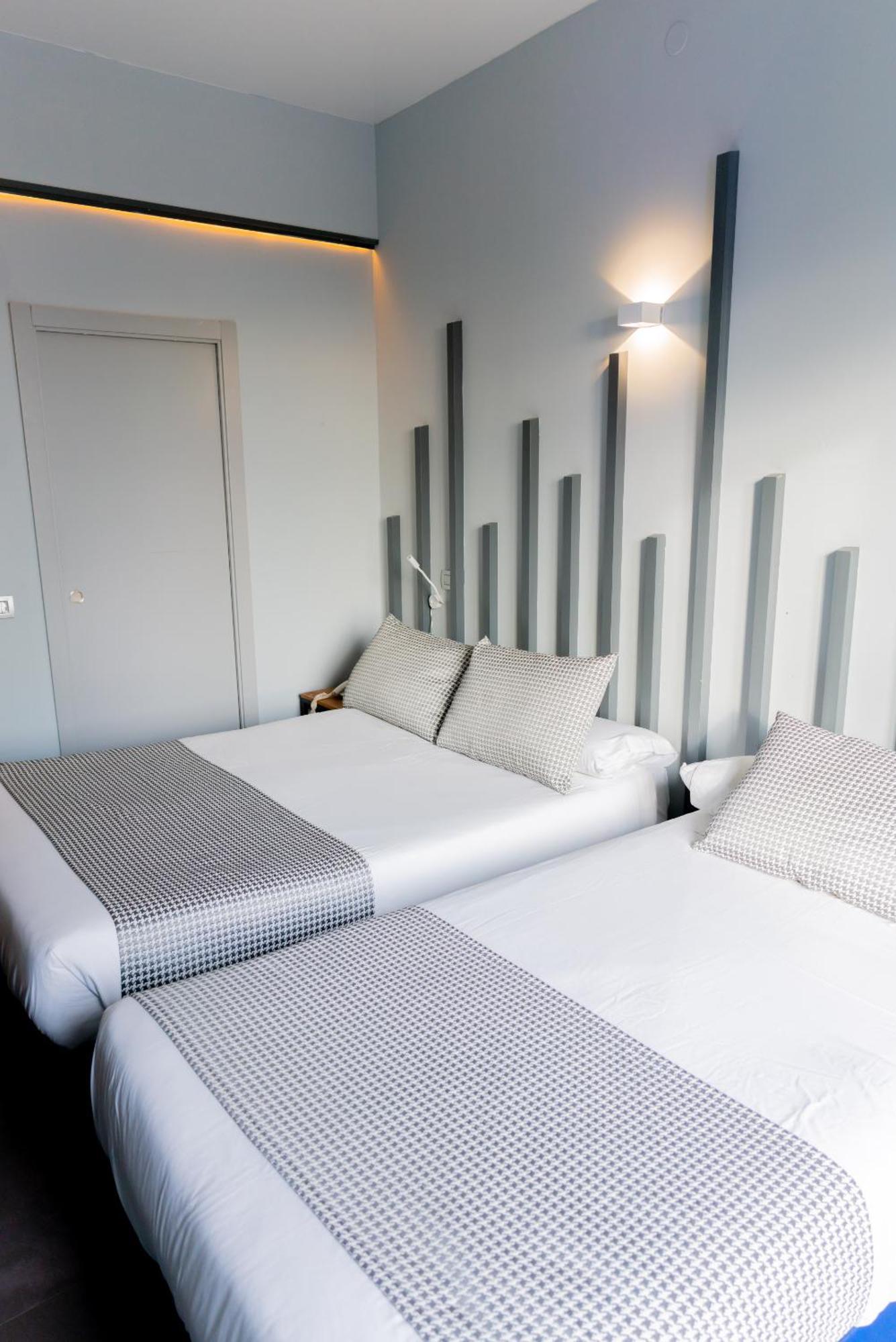 Hostal Carmen-Gran Via Madrid Extérieur photo