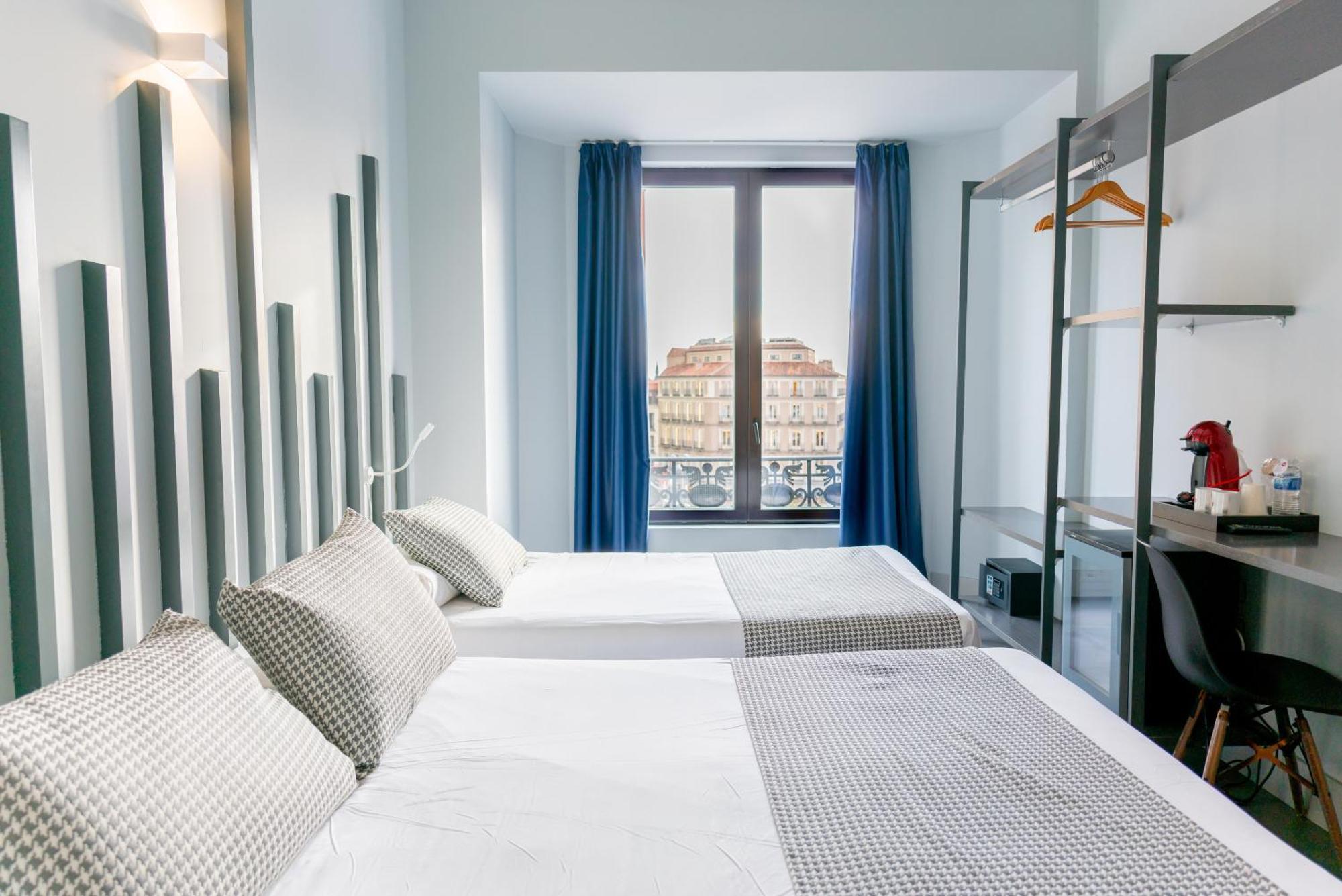 Hostal Carmen-Gran Via Madrid Extérieur photo